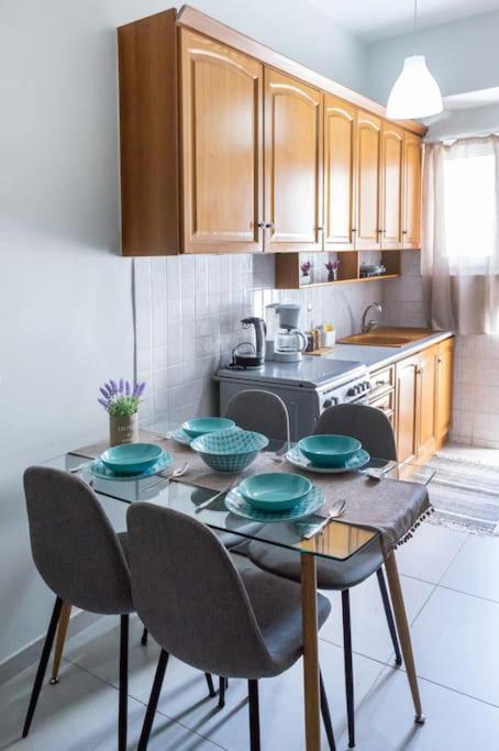 Cozy Airbnb Room In เอเธนส์ ภายนอก รูปภาพ